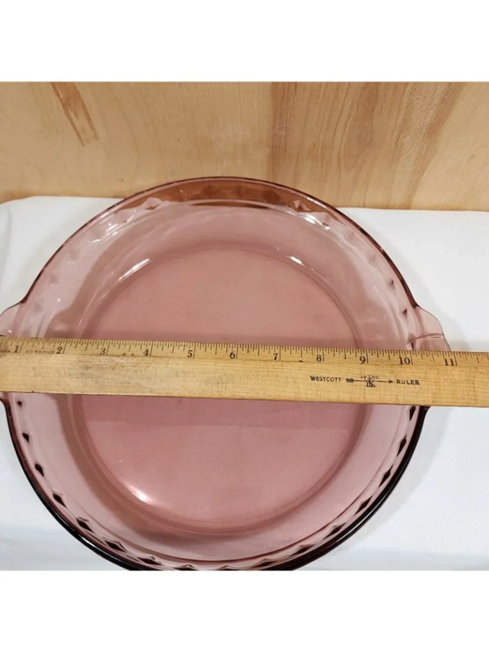 Pyrex Cranberry Fluted Pie Pan #229 crimped glass 10" - Picture 4 of 10